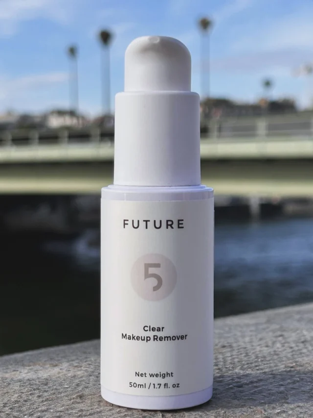 🎉 CONCOURS D’ÉTÉ ☀️ Gagnez un Future 5 Clear Makeup Remover chez Bonera !

Pour célébrer l’été, nous vous offrons la possibilité de remporter un Future 5 Clear Makeup Remover. ✨

Le geste indispensable de la saison pour éliminer en douceur le maquillage, la crème solaire et les impuretés, tout en laissant la peau propre, hydratée et confortable.

Pour participer :
✨ Abonnez-vous à @bonera_paris
✨ Commentez ce post avec « summer » ☀️
✨ Identifiez 1 personne de votre choix

🍀 Bonus : partagez cette publication en story en nous mentionnant.

📅 Tirage au sort : 9 juillet 2026

Bonne chance à toutes et à tous ! 🤍✨